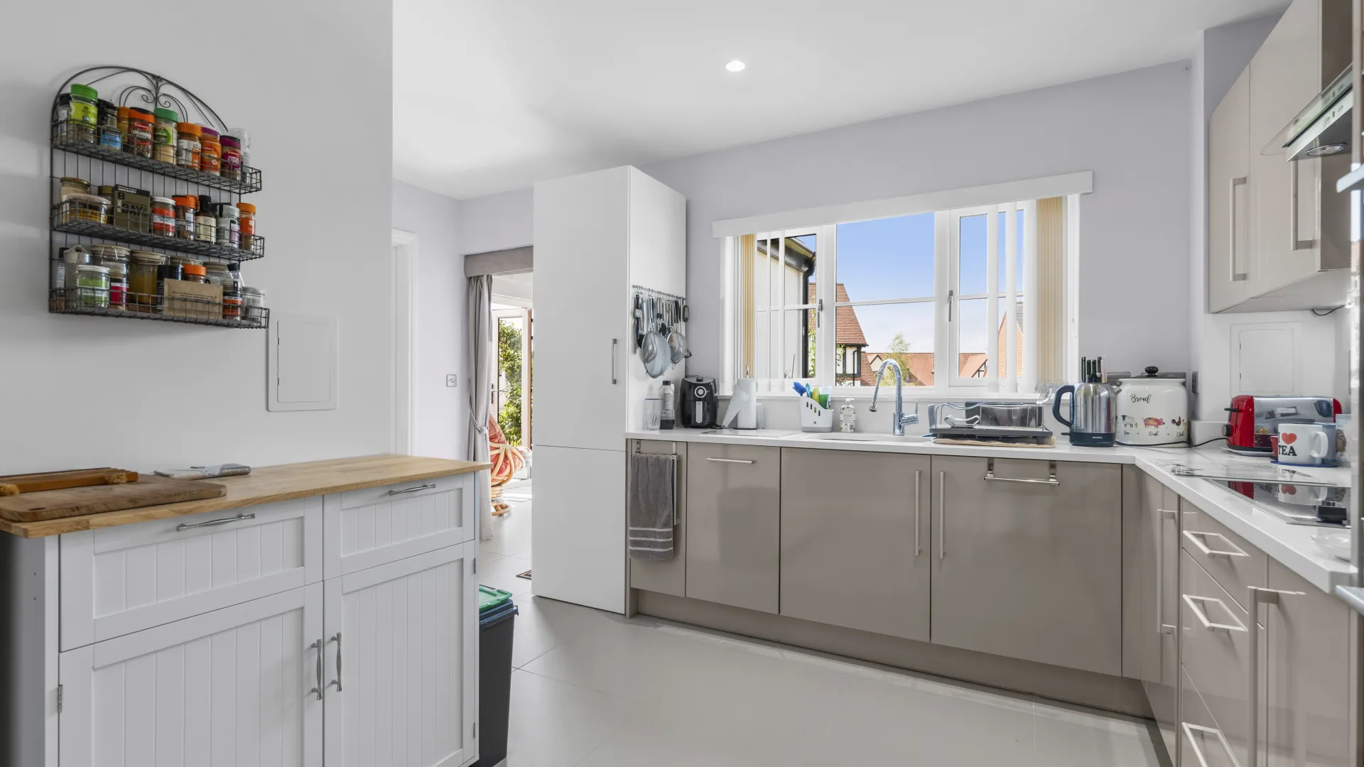 Kitchen 2