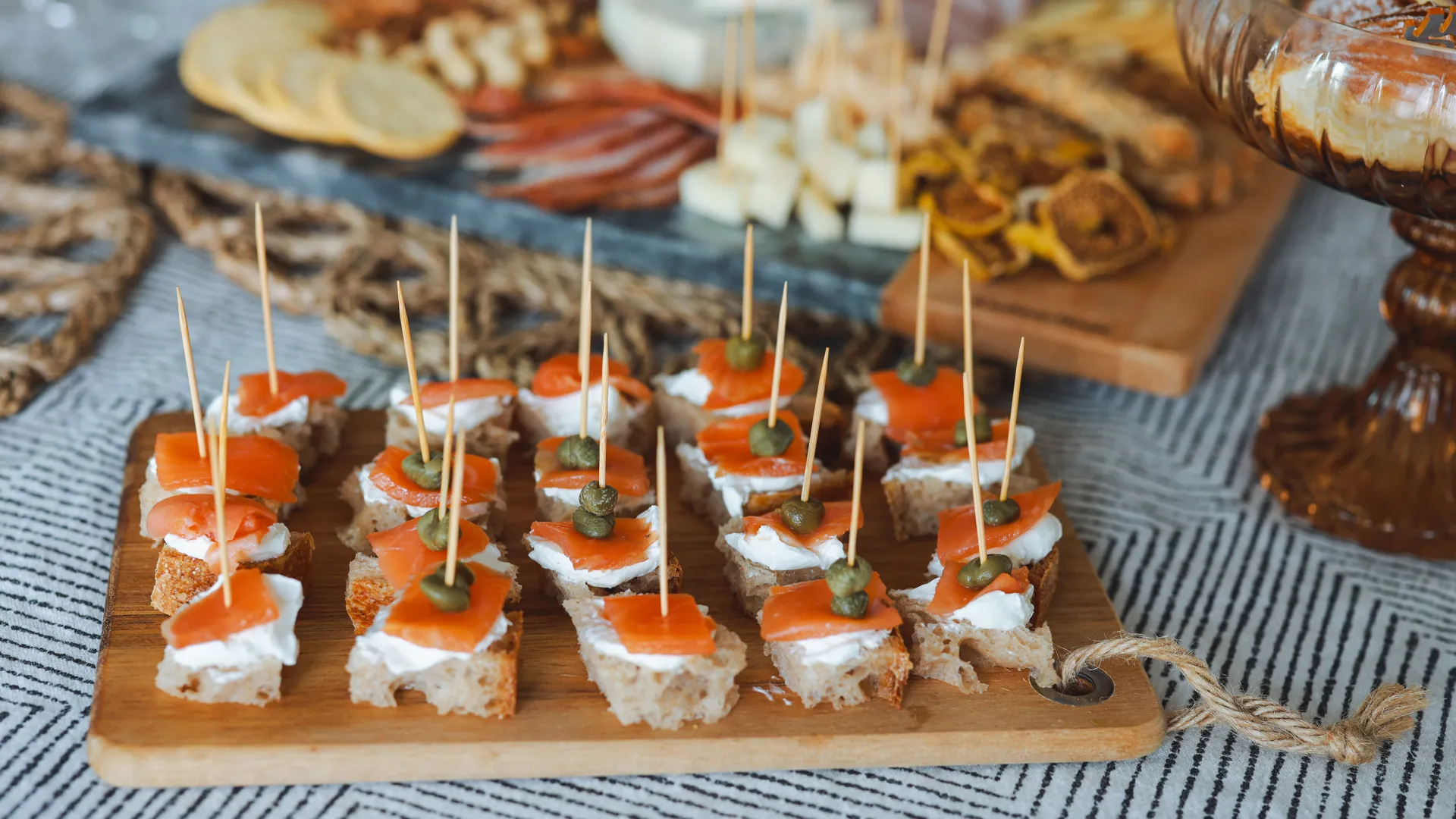 Cocktails & Canapés