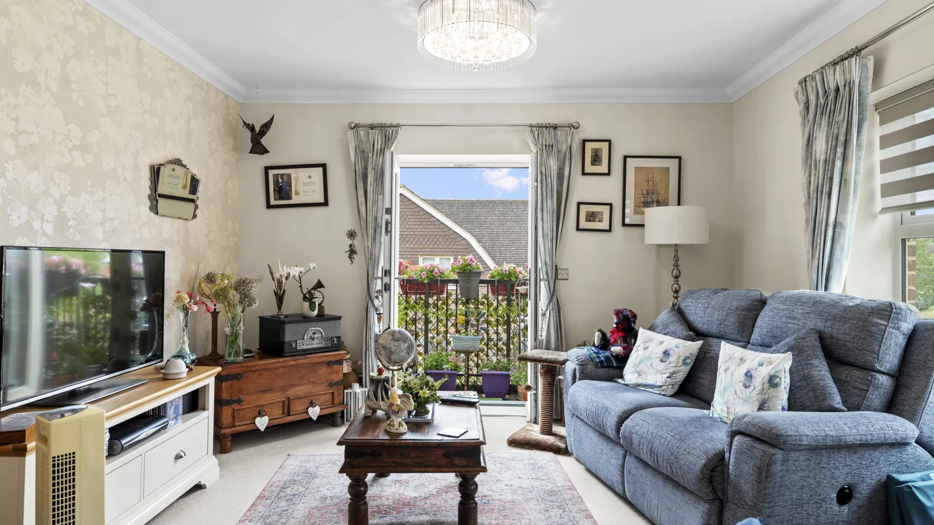 8 Shelley House