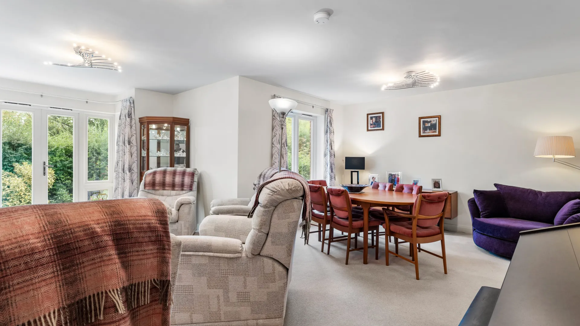 Living Dining Area