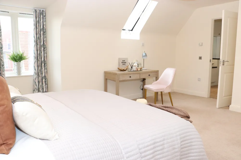 Resale - Gifford Lea