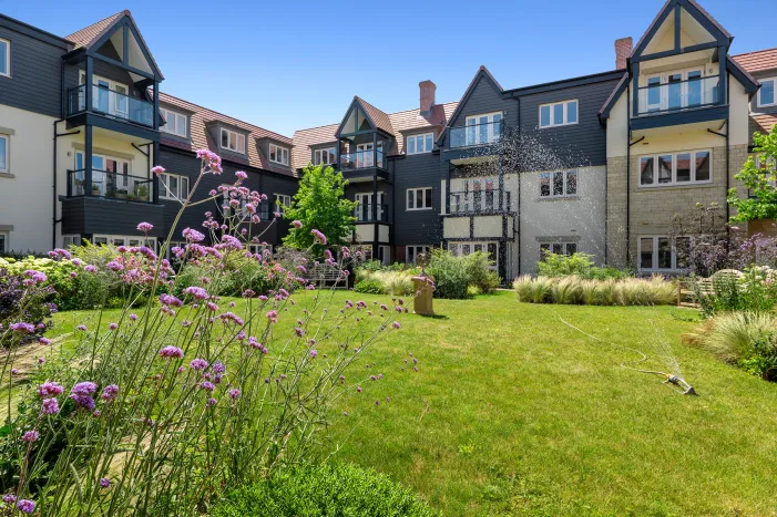 Cocktails & Canapés