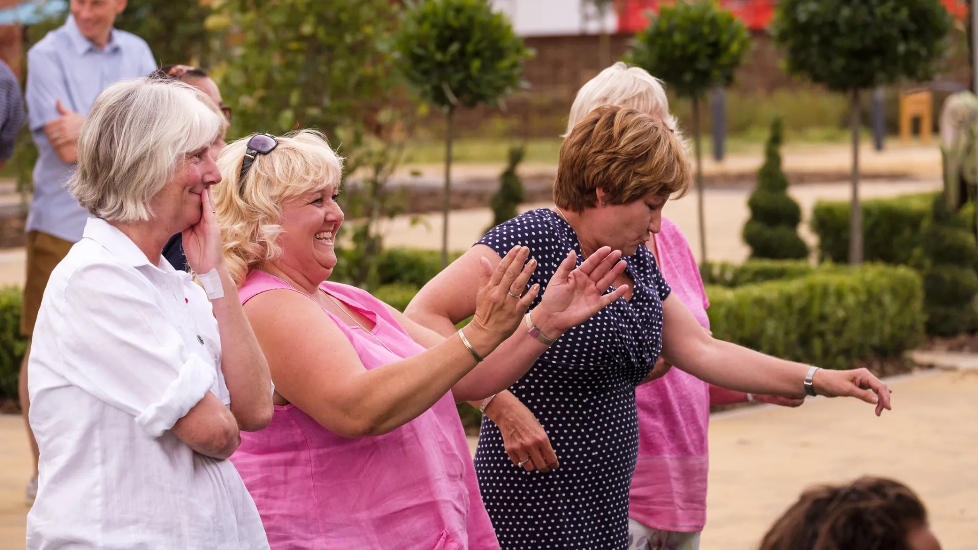 Dancing audience
