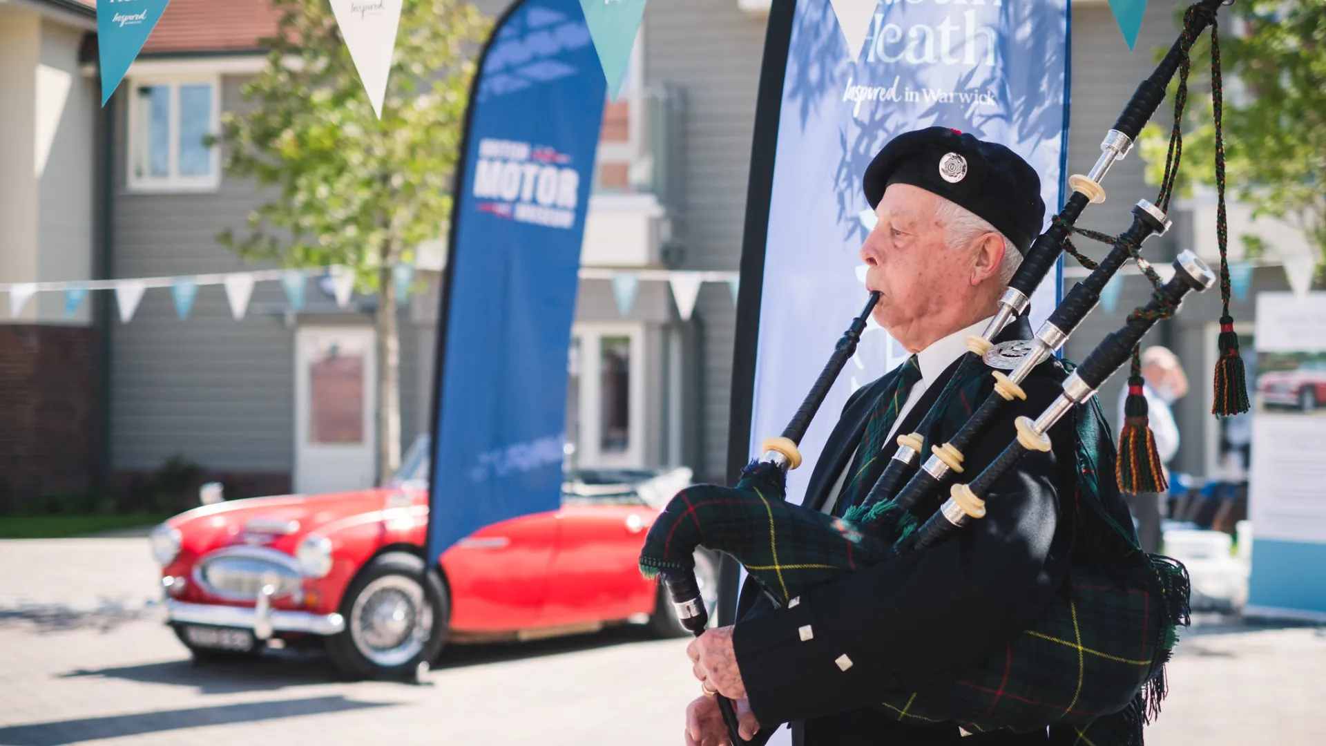 Bagpiper