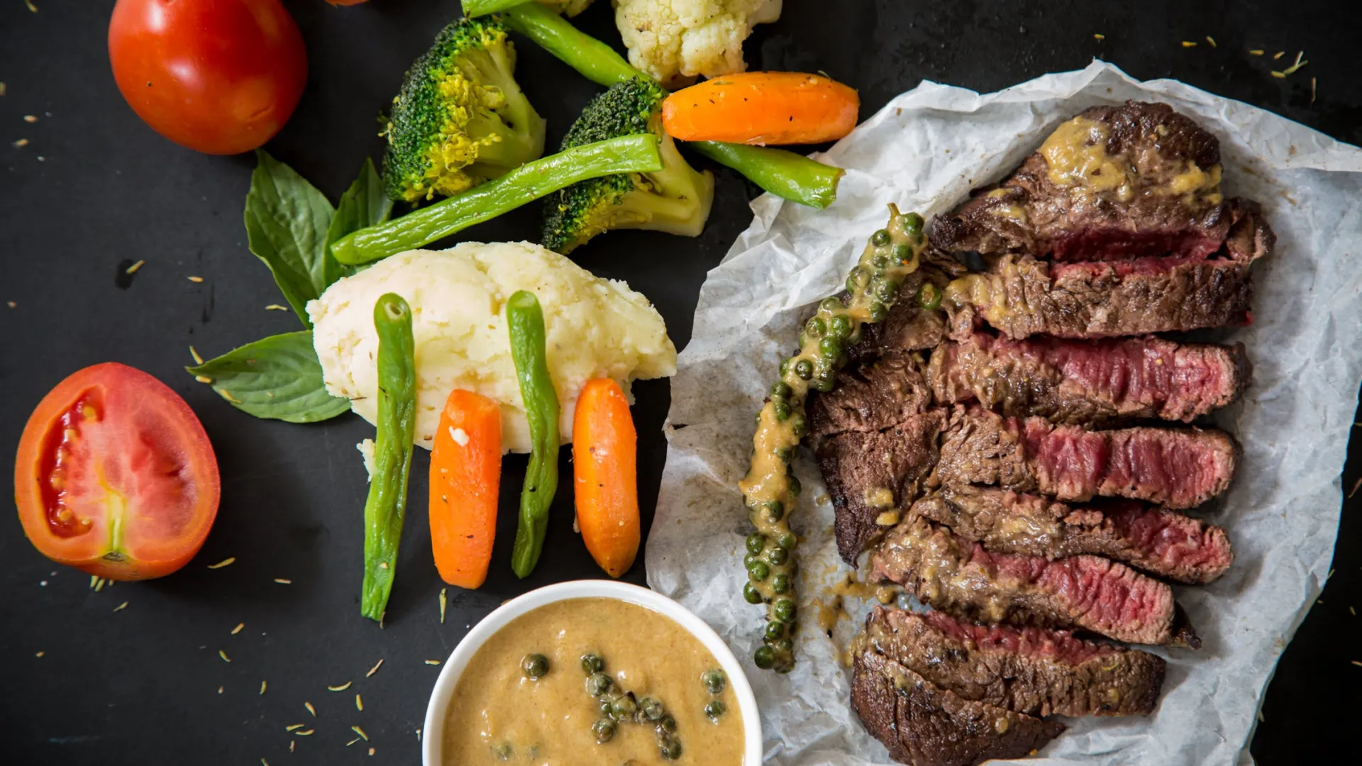 Steak with vegetables 