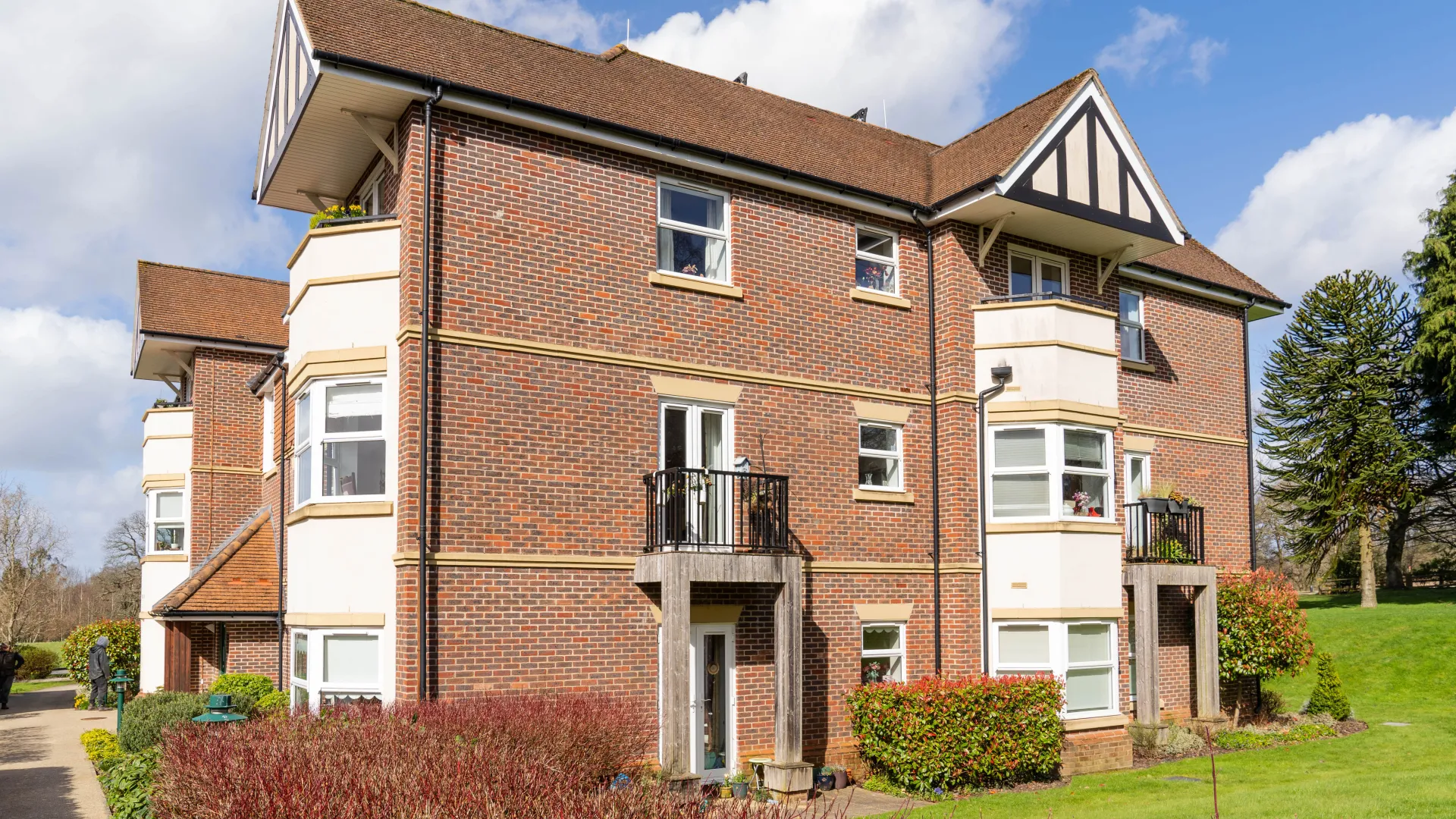 11 Moreton House