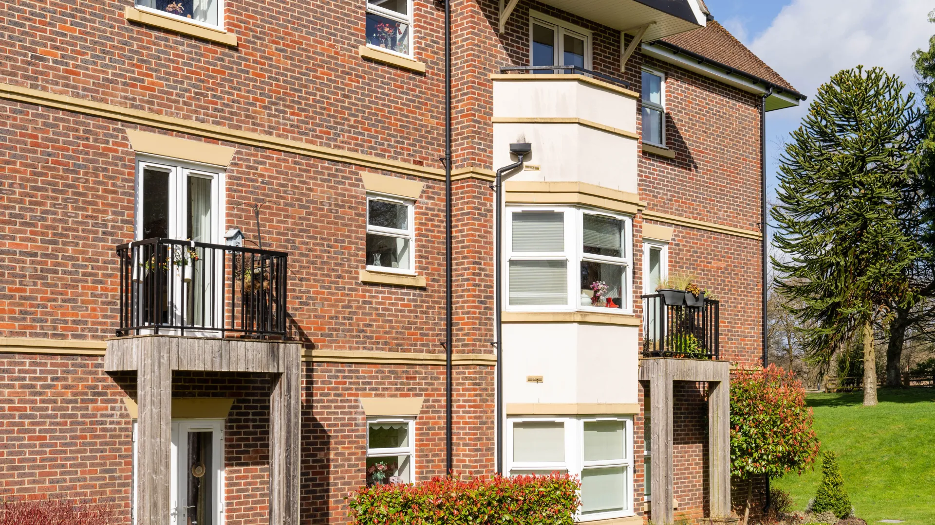 11 Moreton House