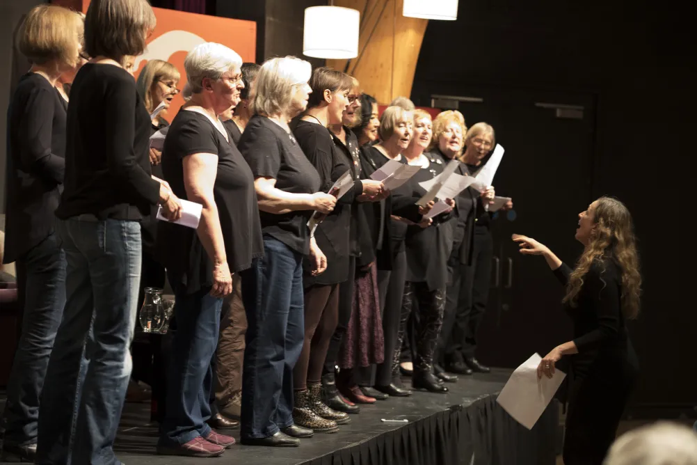 Scratch choir