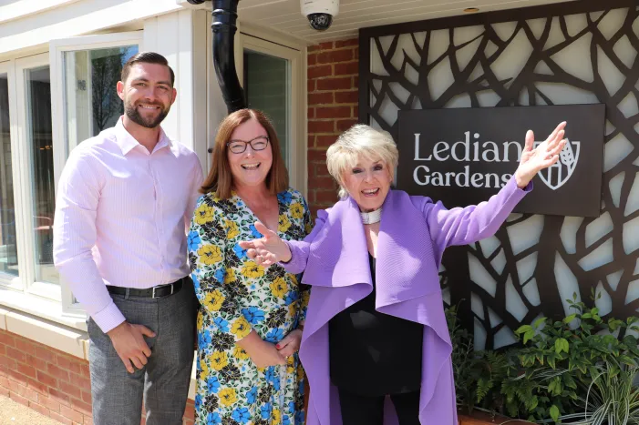 TV legends host ‘Refreshers Week’ at Ledian Gardens to celebrate the new development